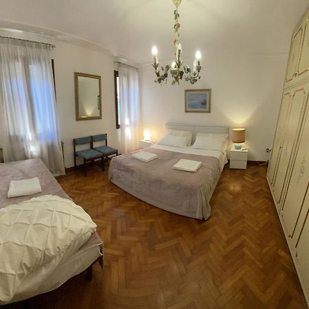 King'S Garden Hotel Венеция Екстериор снимка