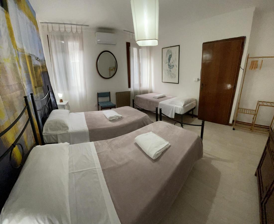 King'S Garden Hotel Венеция Екстериор снимка