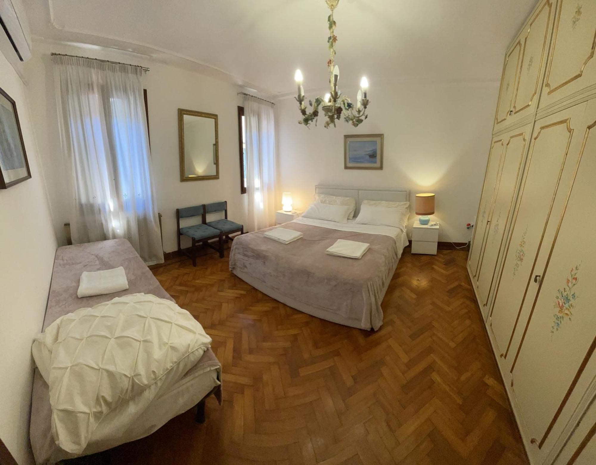 King'S Garden Hotel Венеция Екстериор снимка